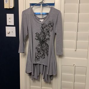 Gray and Black Top by Yvos